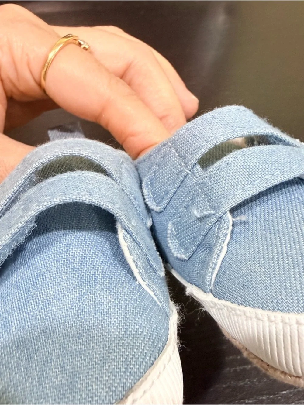 Carter’s Baby Girl Denim Shoes 0-3M Blue Velcro Soft Sole EUC Cute